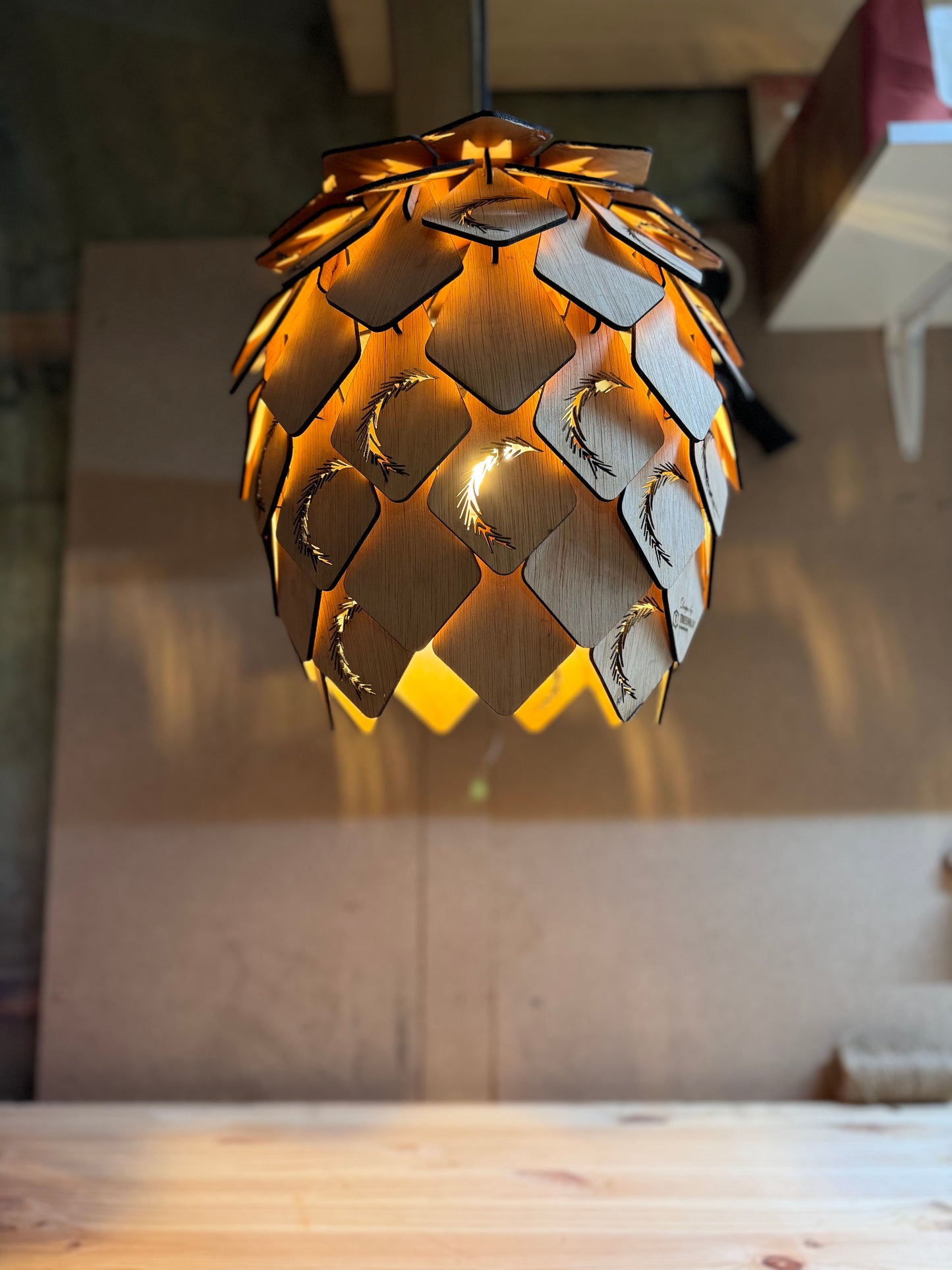 Kongle lampe furunål