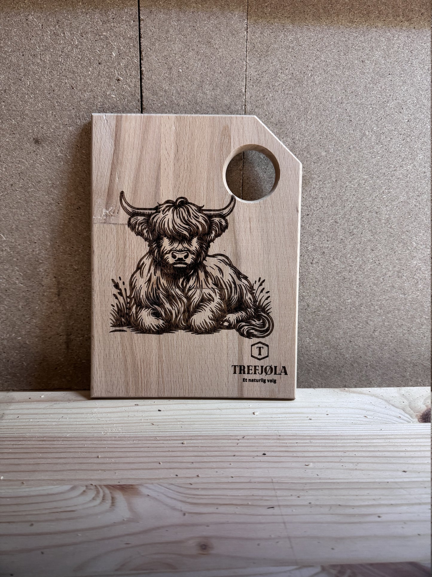 Trefjøla®'s Frokostfjøl liggende kalv